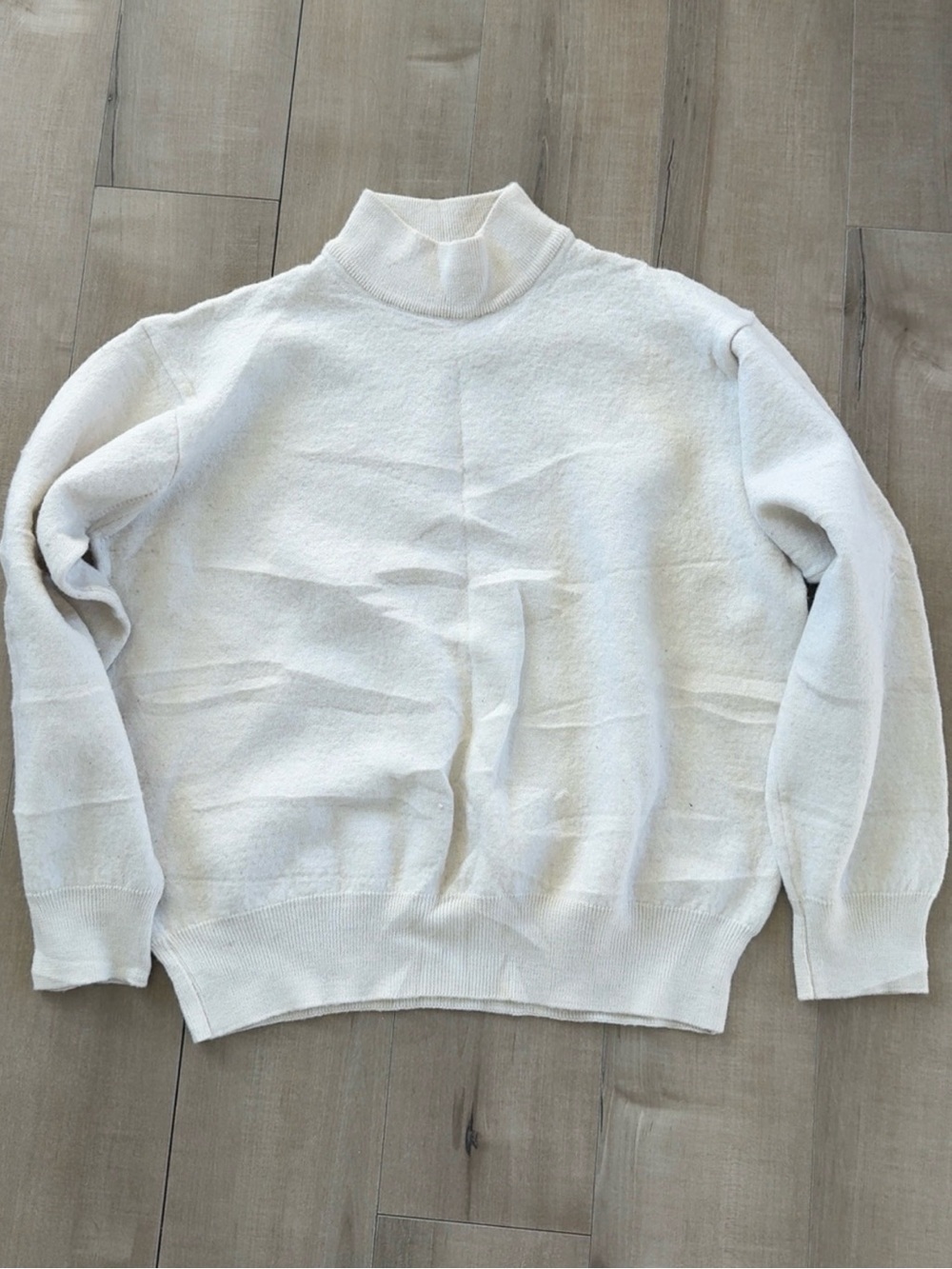 MADE IN ITALY WOOL BLEND SWEATER- CREAM- SIZE M